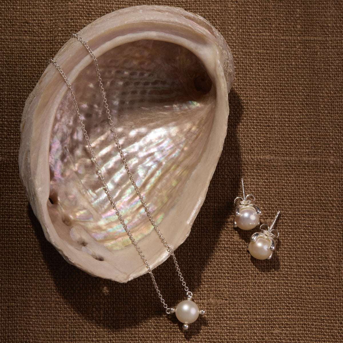 Moana Pearl Earrings