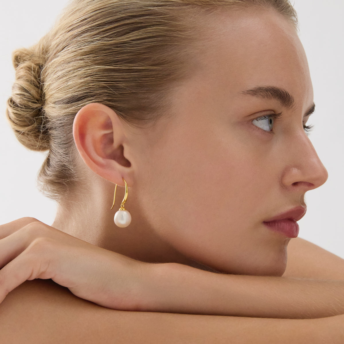 Ocean Glow Pearl Earrings