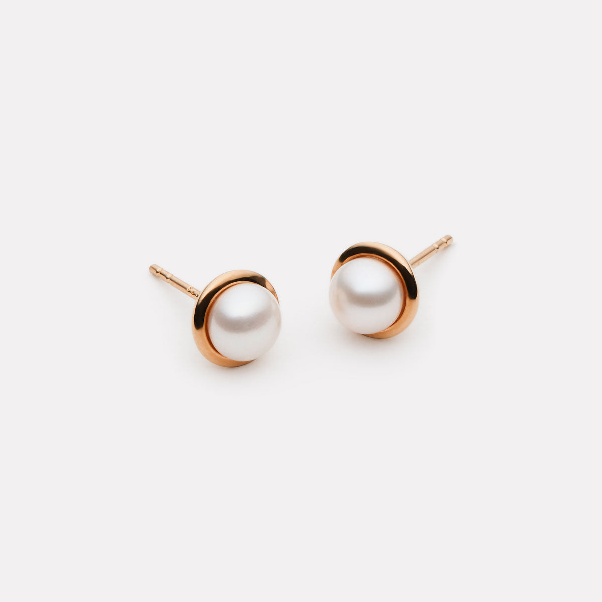 Moonbeam Pearl Stud Earrings