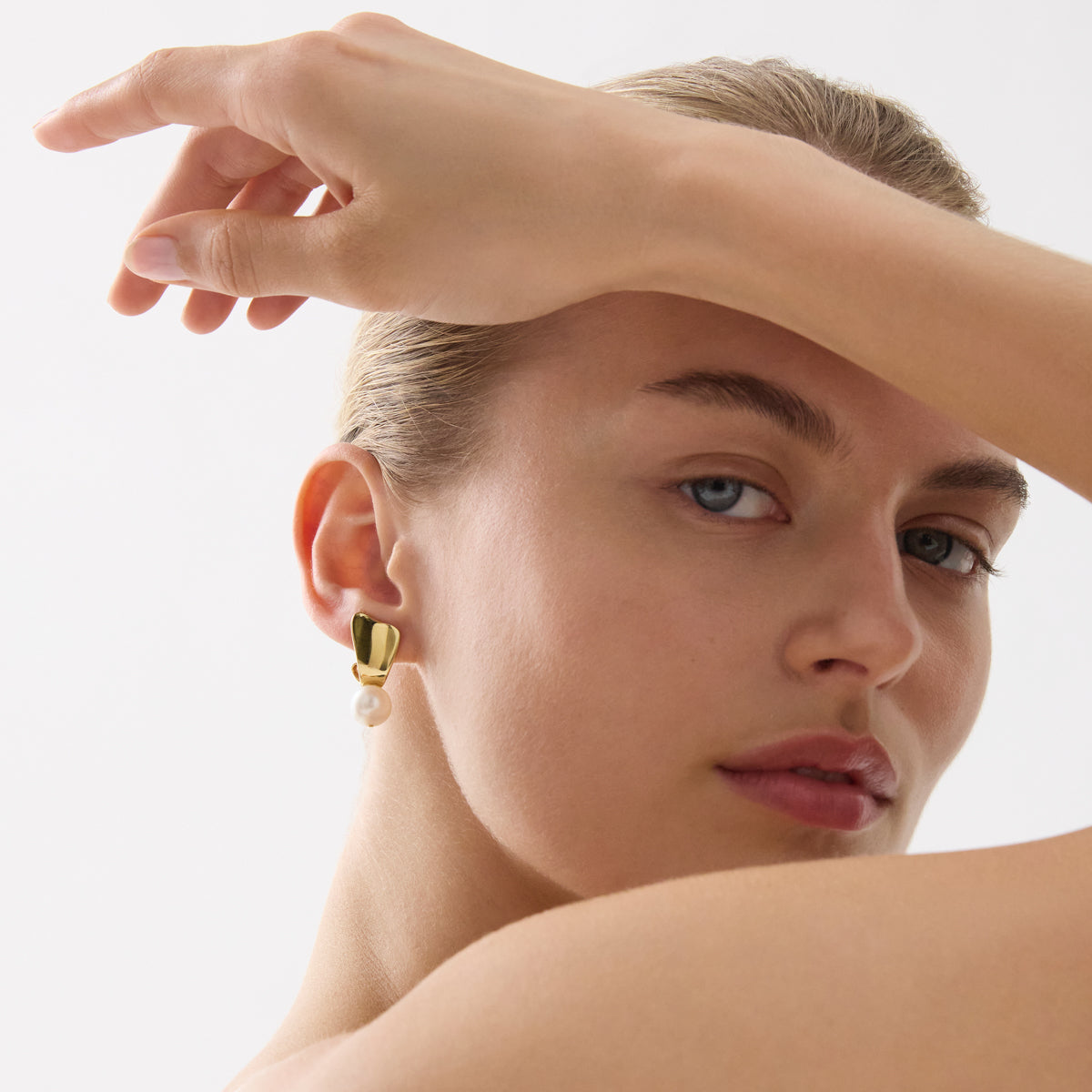 Sunbeam Pearl Earrings
