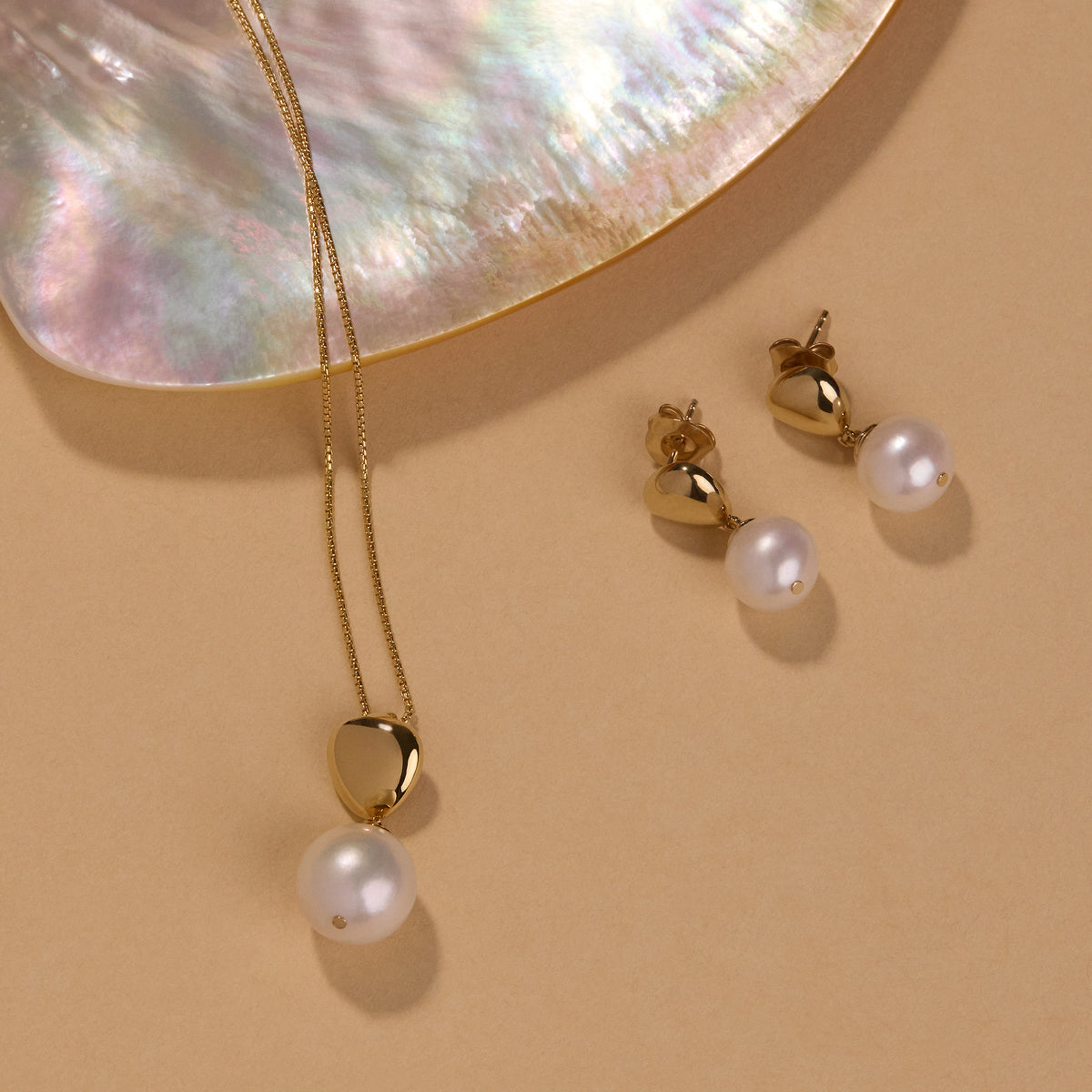 Islander Pearl Necklace