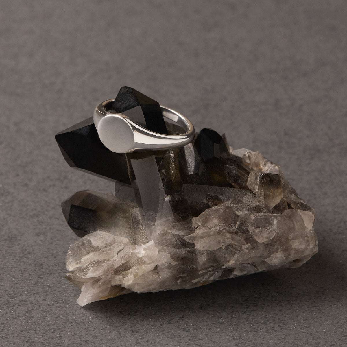 Suave Men's Silver Ring