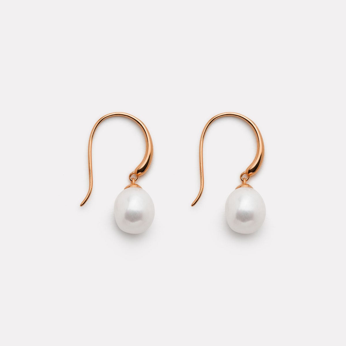 Ocean Glow Pearl Earrings