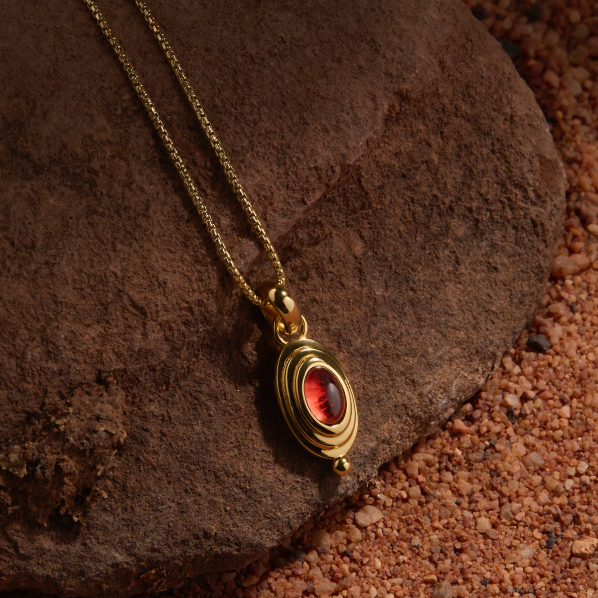 Horizon Garnet Necklace