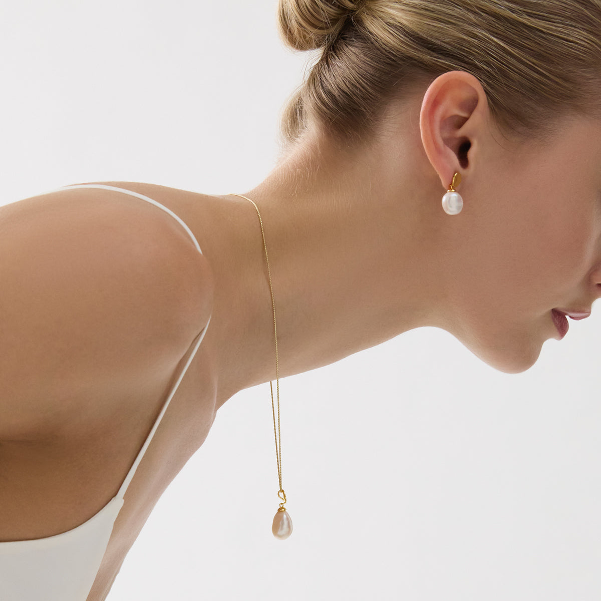 Ocean Drift Pearl Necklace